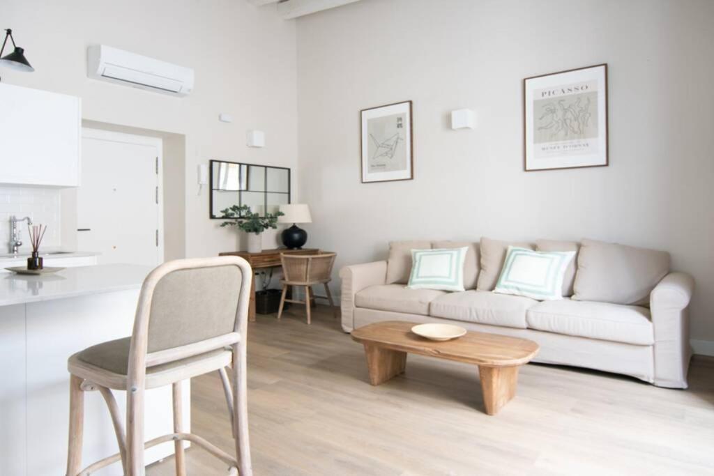 Apartament G12 Trendy And Comfy Bright Loft Meters From Bullring And Trianas Bridge, Galera Street Sewilla Zewnętrze zdjęcie