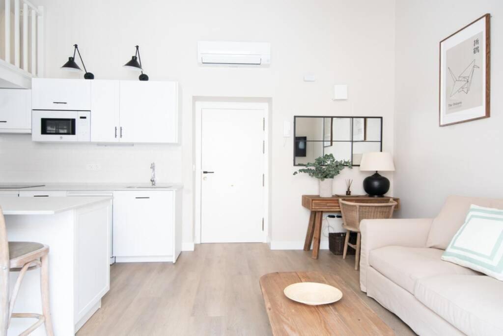 Apartament G12 Trendy And Comfy Bright Loft Meters From Bullring And Trianas Bridge, Galera Street Sewilla Zewnętrze zdjęcie